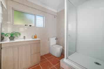 6 Prestige Place, Castor Bay