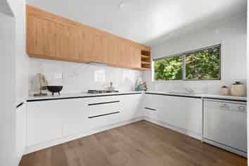 6 Prestige Place, Castor Bay