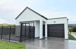 60 Mataikokako Loop, Kawakawa Bay