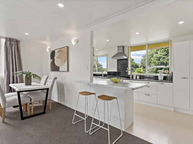 4 Chibnall Place, Conifer Grove