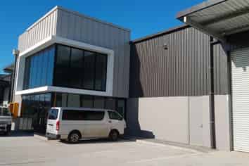 Modern Light Industrial Opportunity in Gateway Business Park