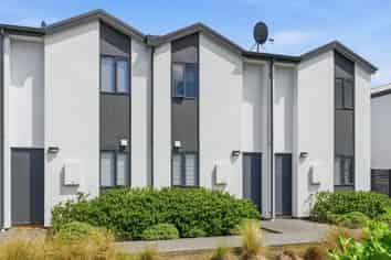 51/10 Buffon Street, Waltham