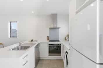 51/10 Buffon Street, Waltham