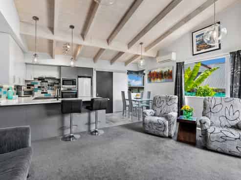 19b Commins Road, Onerahi