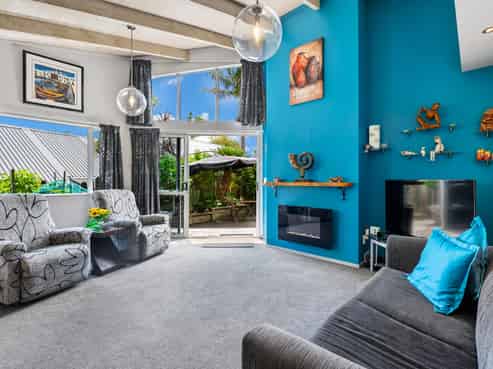 19b Commins Road, Onerahi