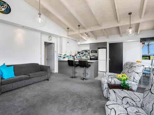 19b Commins Road, Onerahi