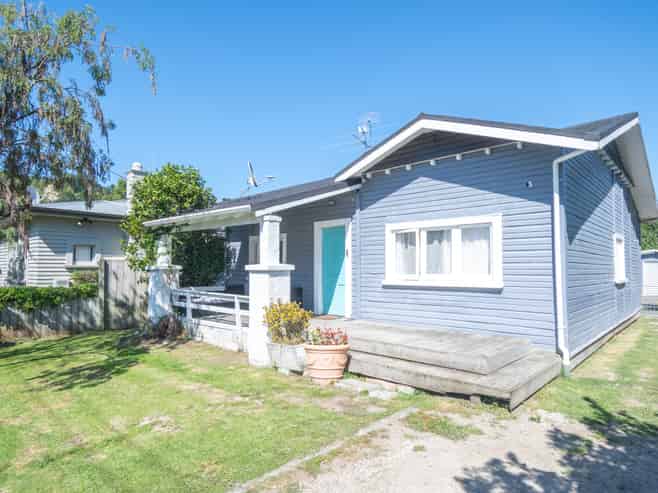 13 Dickson Street, Kaiti