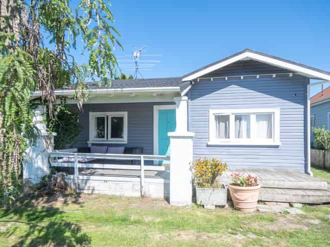 13 Dickson Street, Kaiti