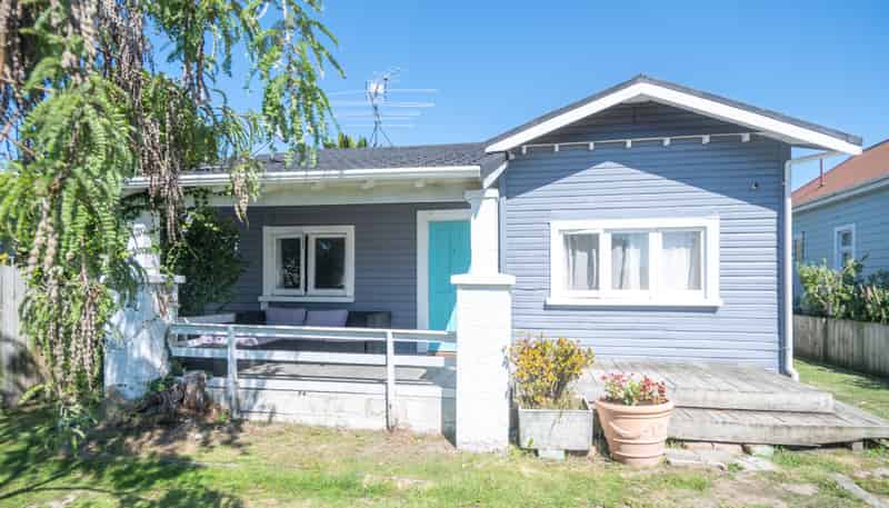 13 Dickson Street, Kaiti