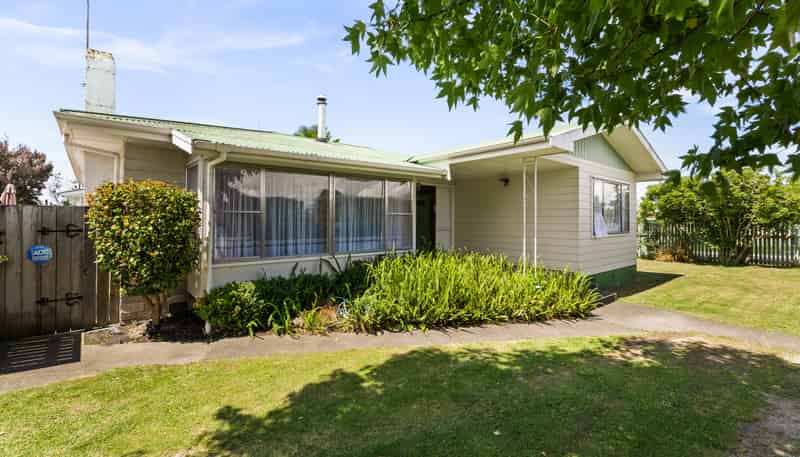 54 Wycliffe Street, Onekawa