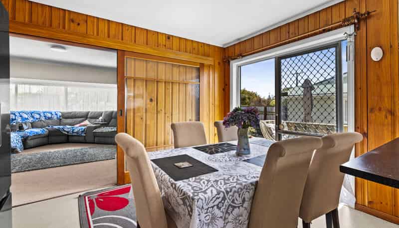 54 Wycliffe Street, Onekawa