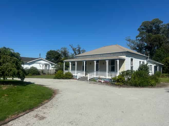 12 Pine Street, Mangapapa