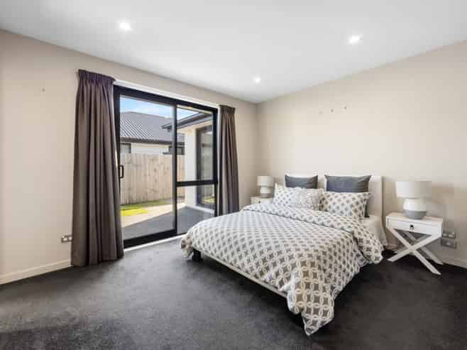 27 William Nicholls Drive, Belfast