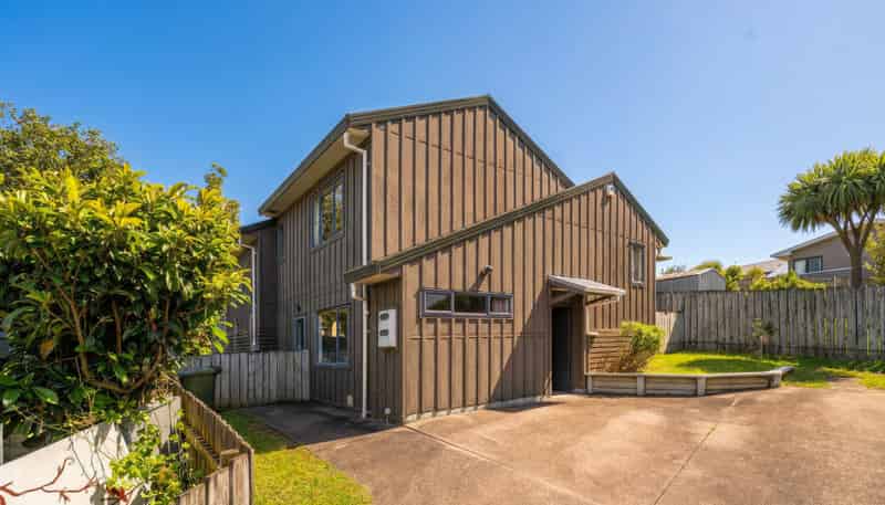 2/28 Pahi Place, West Harbour