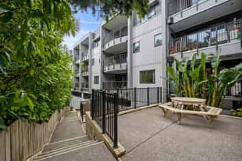 36/241 Hinemoa Street, Birkenhead