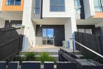 42 Don Oliver Lane, Glen Eden