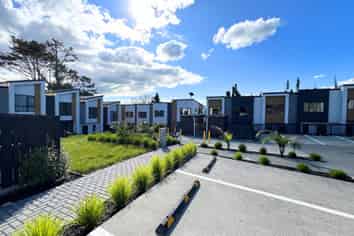 42 Don Oliver Lane, Glen Eden