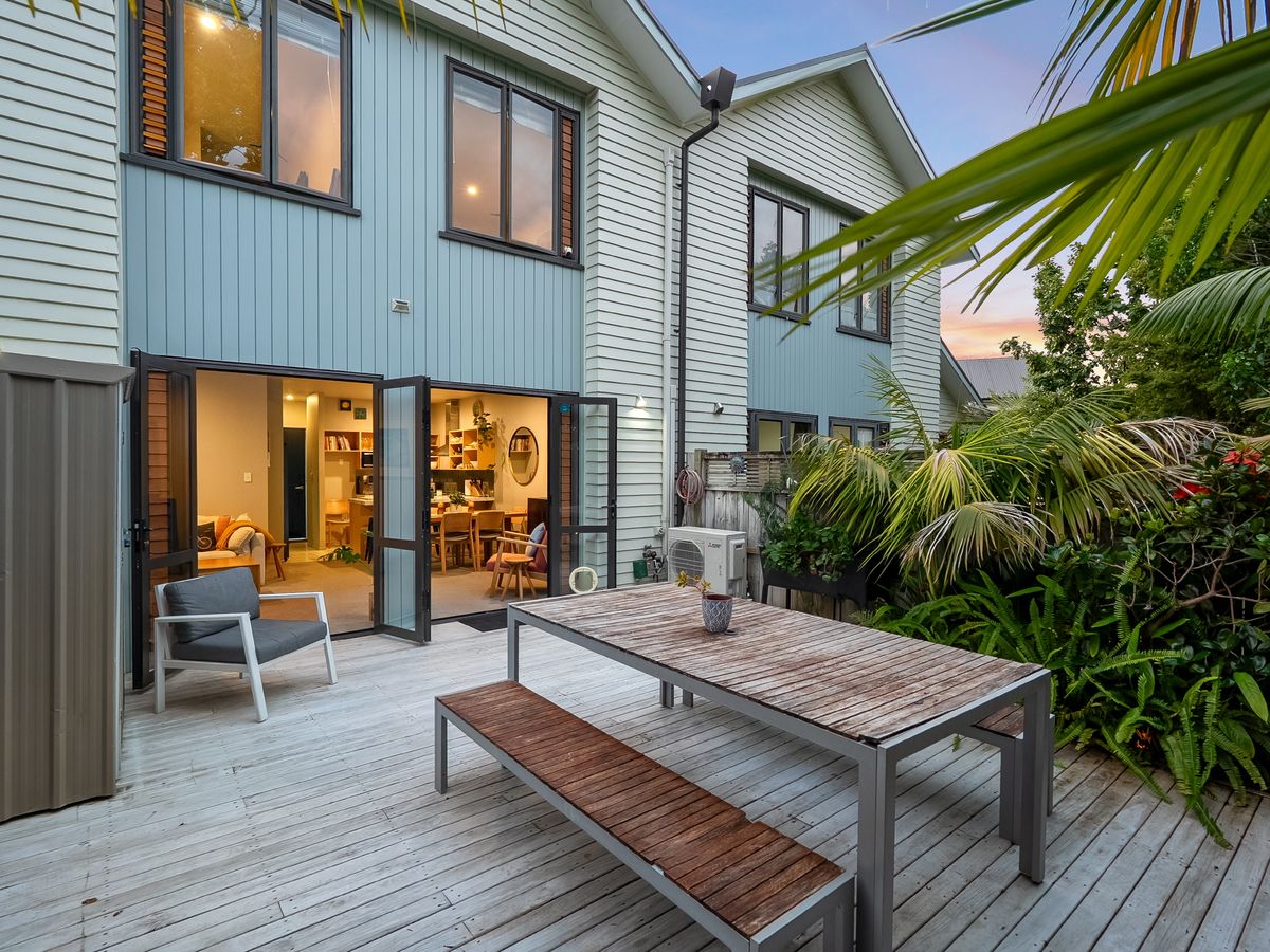 8/11 The Avenue, Albany, North Shore City, Auckland - Photo 2