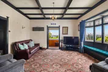 5 Ruarangi Road, Mount Albert