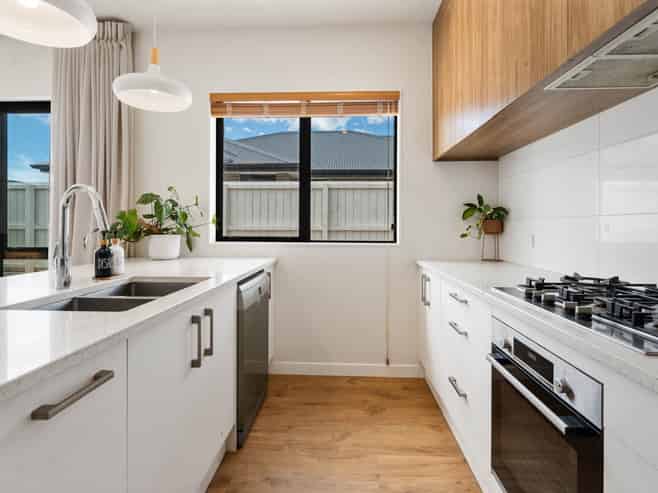 34 Siren Street, Milldale