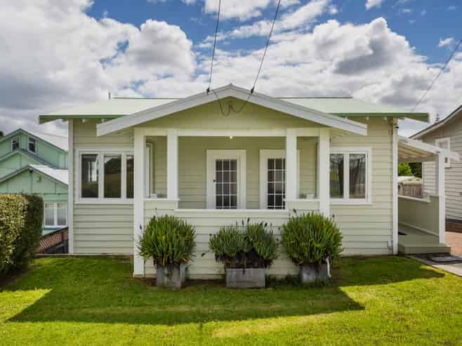 10 Willis Street, Mount Albert