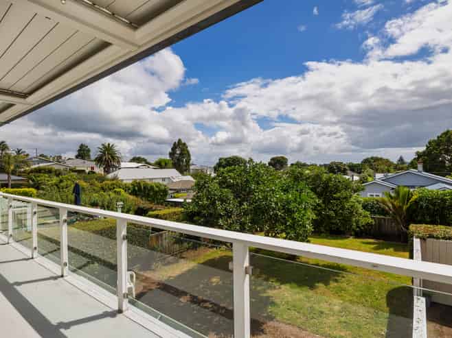 10 Willis Street, Mount Albert