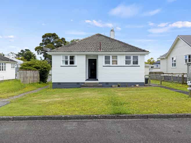 22 Bell Street, Marton