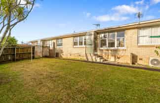 2/7 Laburnum Road, New Windsor