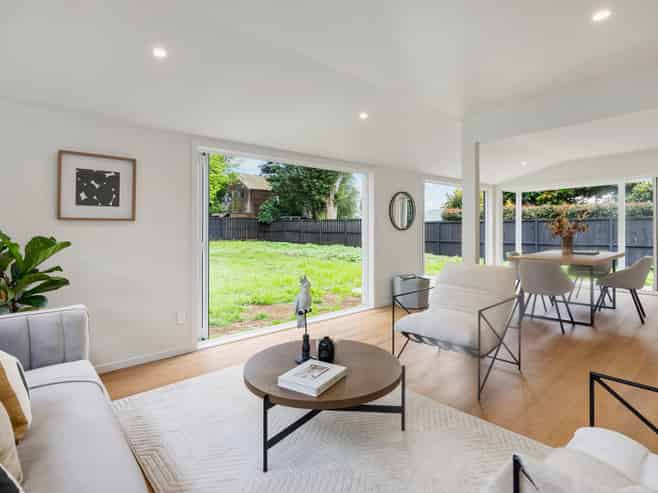 99A Alberton Avenue, Mount Albert