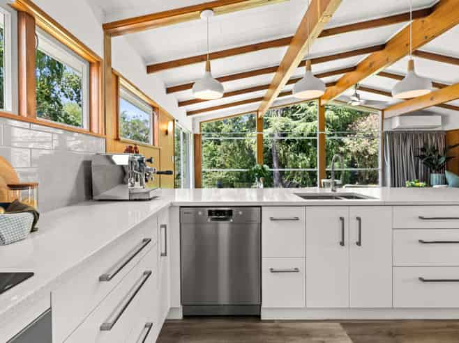 39 Iona Road, Havelock North