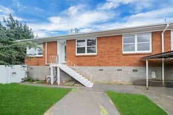 1/15 Bertrand Road, Mount Wellington