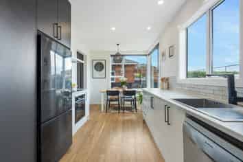 255 Macandrew Road, Forbury