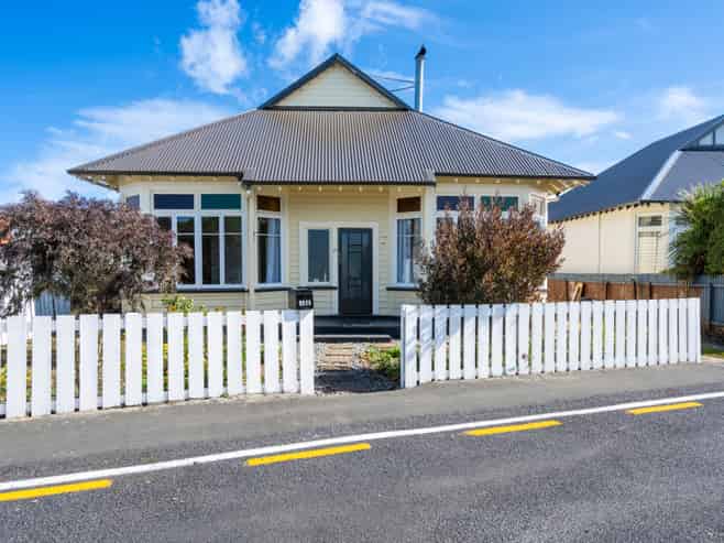 48 Royal Crescent, Saint Kilda