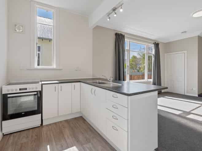 48 Royal Crescent, Saint Kilda