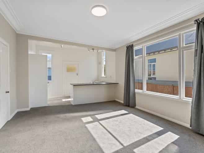 48 Royal Crescent, Saint Kilda