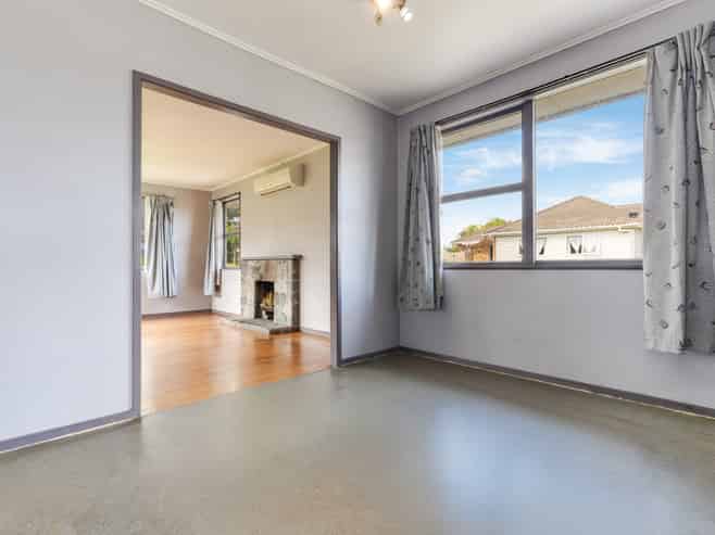 7 Newington Road, Henderson