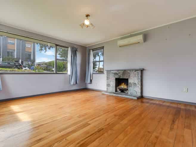 7 Newington Road, Henderson