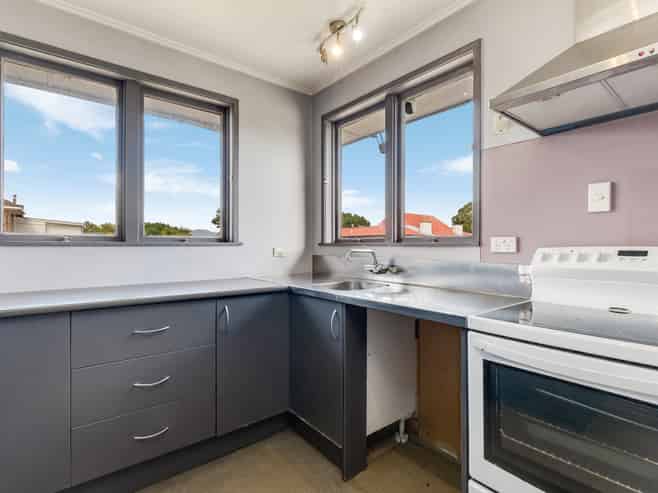 7 Newington Road, Henderson