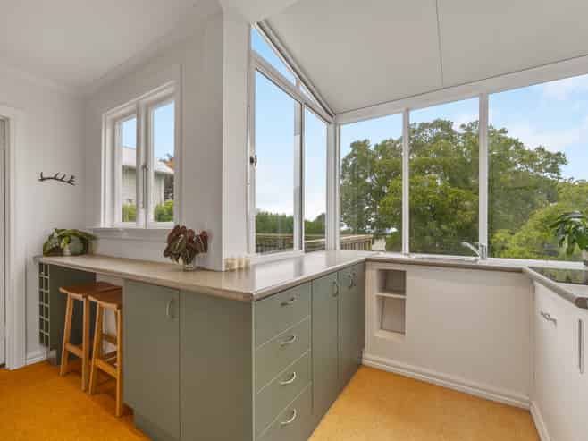 16 Chapman Street, Wakari