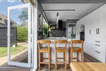 4 Nuhaka Place, PARAPARAUMU BEACH