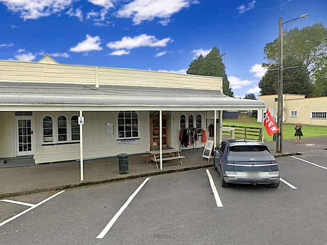 Versatile mixed-use investment