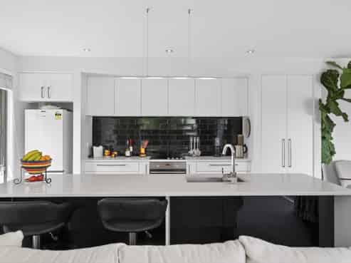 17 Waterstock Way, Parklands