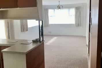 16B Seaforth Avenue, Mangere Bridge