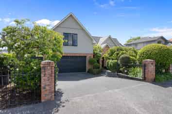 9  Kahala Place, West Harbour