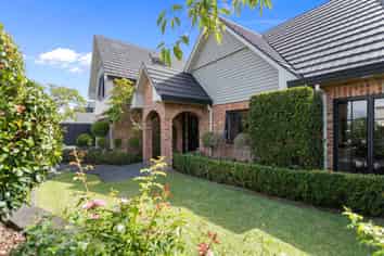 9  Kahala Place, West Harbour