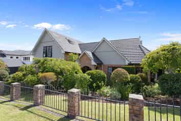 9  Kahala Place, West Harbour