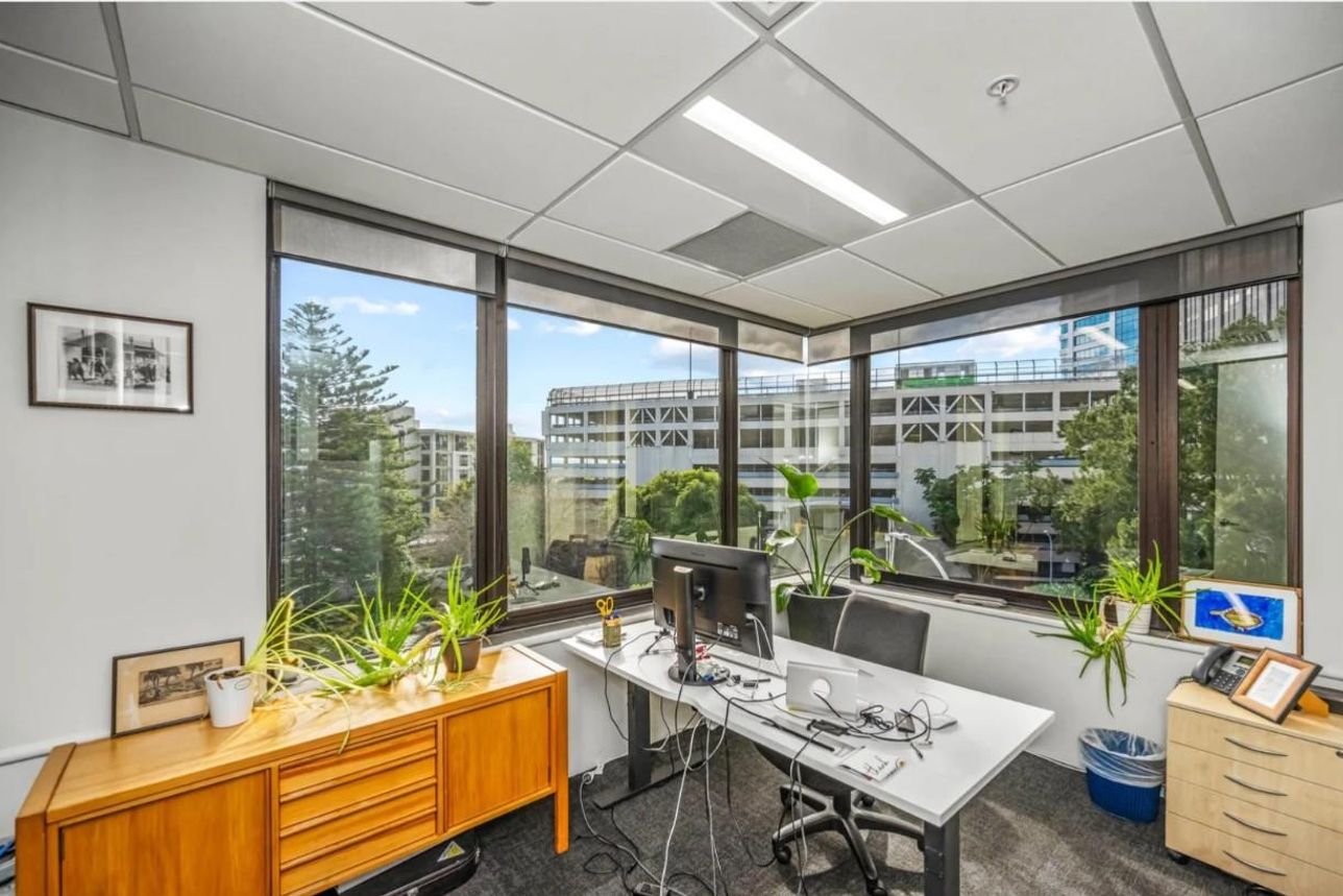CBRE - Bright, Functional Workspace - Ansicht 4