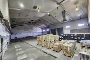 Heavy-Duty Warehouse & Yard