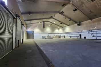 Heavy-Duty Warehouse & Yard