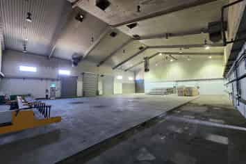 Heavy-Duty Warehouse & Yard